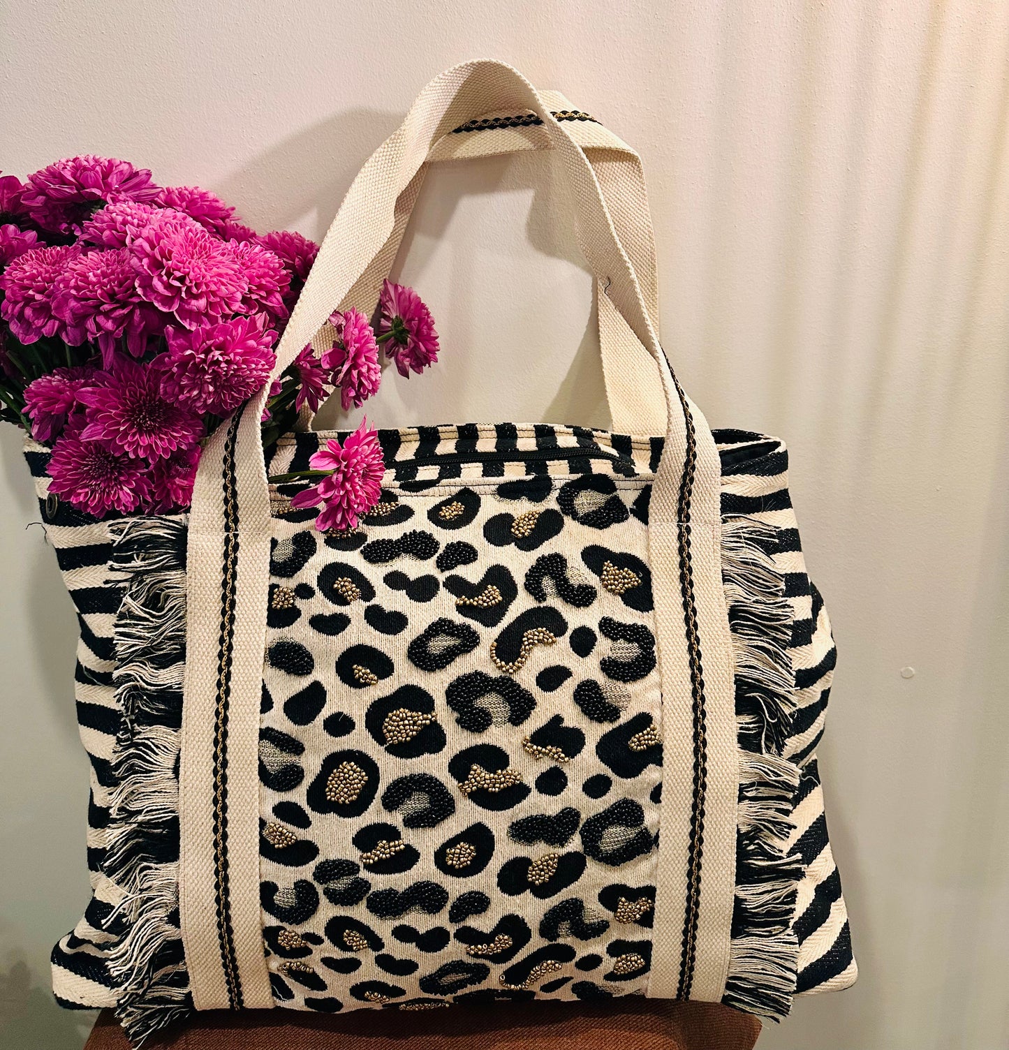 Canvas B/W Tote