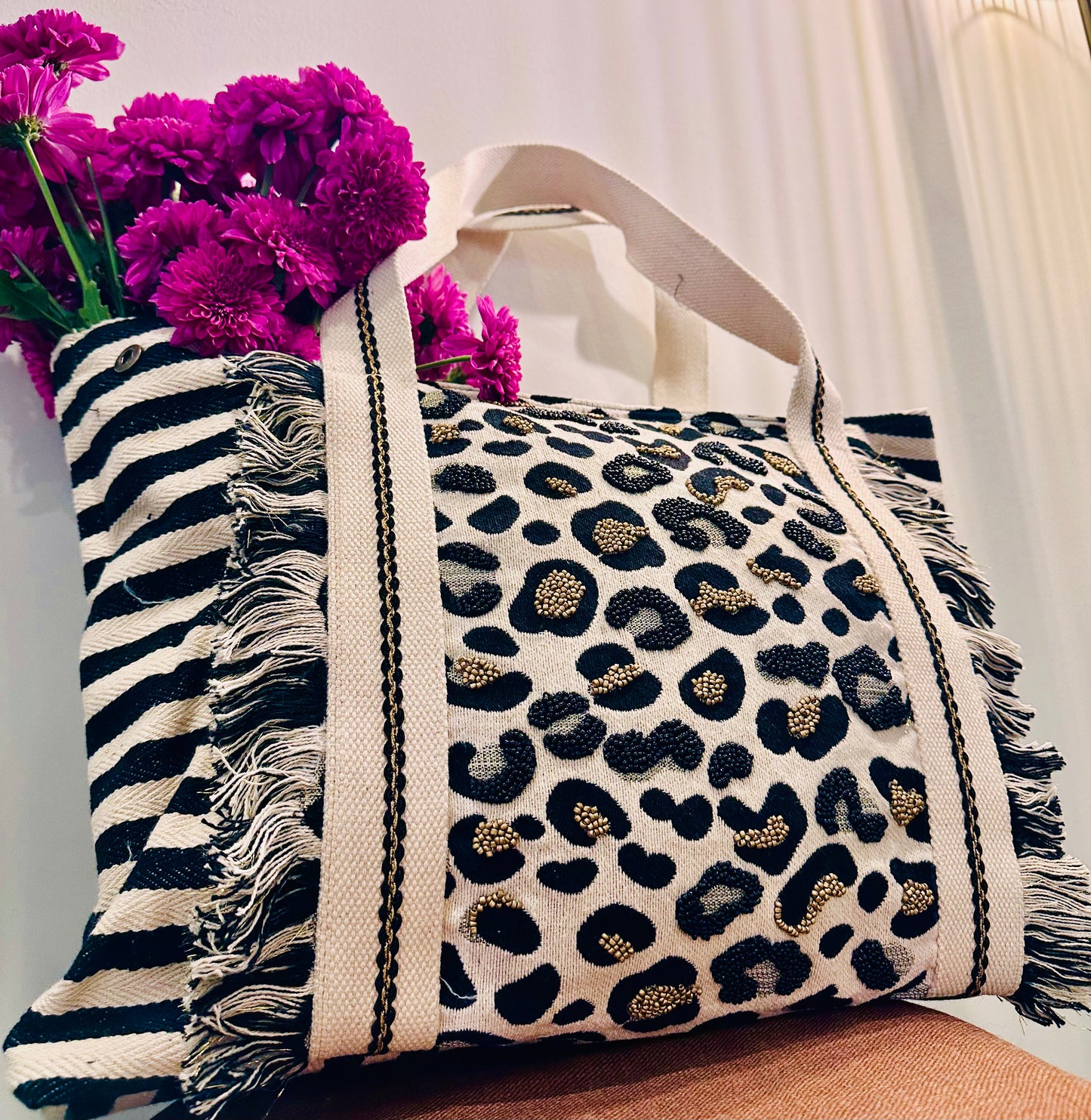 Canvas B/W Tote